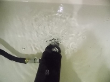 Finding a  leak in a air shock