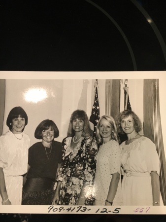 Linda Schaeffer's Classmates profile album