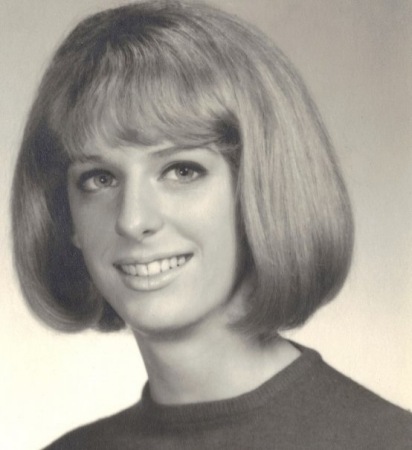 Linda Holcomb's Classmates profile album