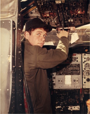 Grumman S-2 cockpit