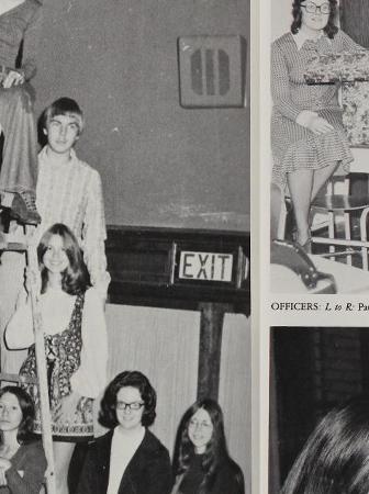 Wendy Garbart's Classmates profile album