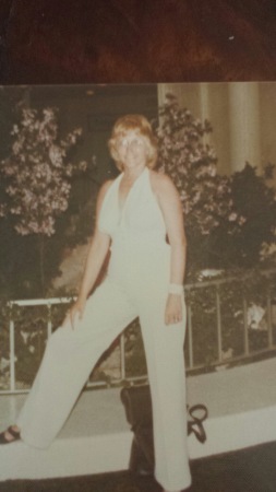 Linda Ickes' Classmates profile album