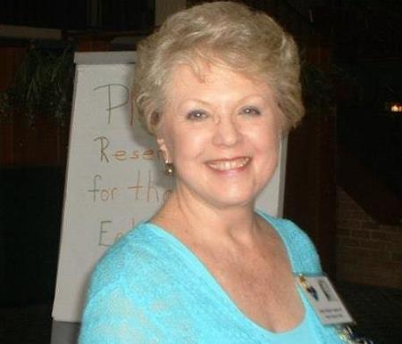 Linda Pickett-Moffitt's Classmates® Profile Photo