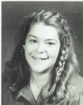 Lisa Daniels' Classmates profile album