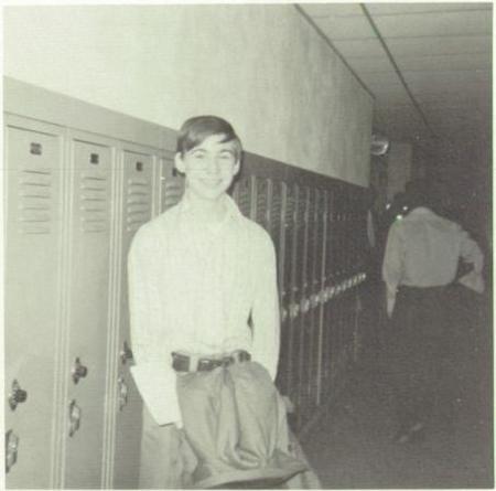 Larry Woods' Classmates profile album