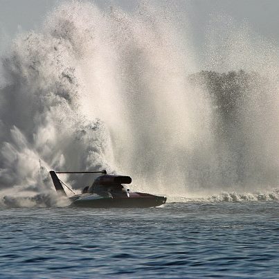 Unlimited Hydro racing