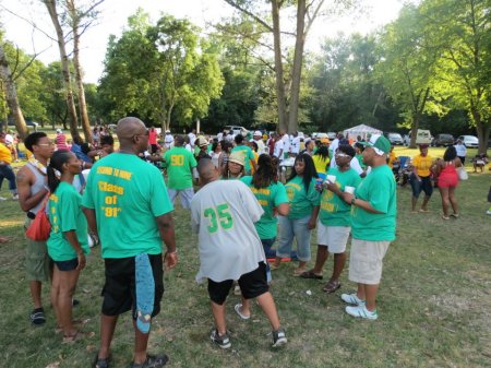 Wilma Abercrumbie's album, Alumni Picnic