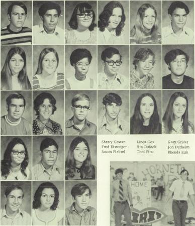 Kelly Taylor's Classmates profile album