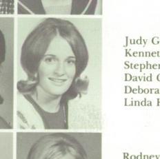 Linda Linda Thompson's Classmates profile album