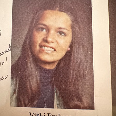 Vikki Trautner's Classmates profile album