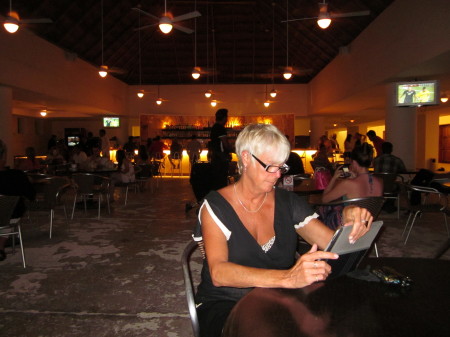 Reading my emails in Mexico 2011
