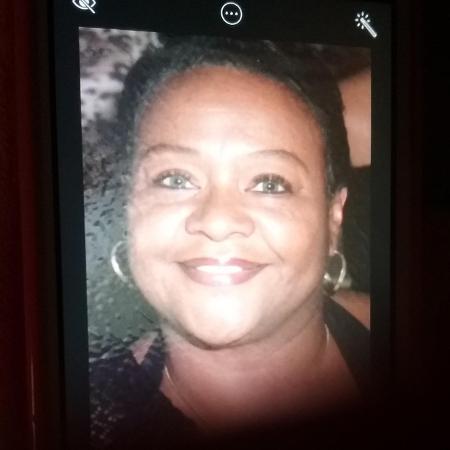 anita edwards's Classmates® Profile Photo