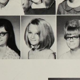 Linda Carver's Classmates profile album