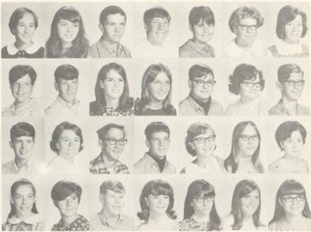 Carolyn Krueger Kroes' Classmates profile album