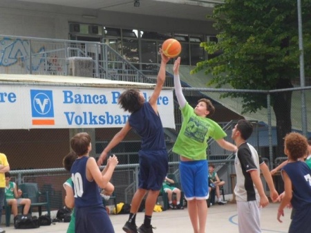 Son Jordan got hops! During the tip off