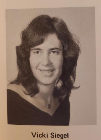 Vicki Siegel Goodman's Classmates profile album