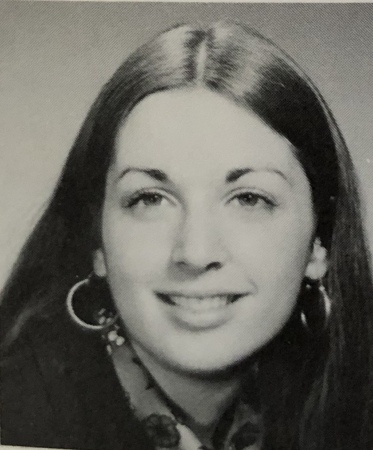 Roslyn Schaffer's Classmates profile album