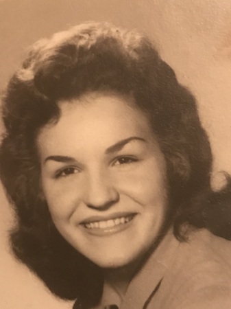 Betty Lincoln's Classmates profile album