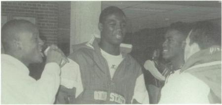 Derrick Hodges' Classmates profile album