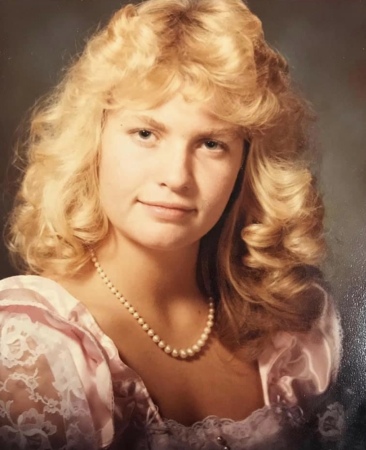 Lisa Gamble's Classmates profile album