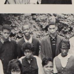 Robert Davis' Classmates profile album