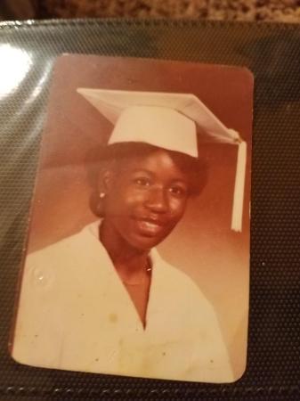 Gwendolyn Holston-Wiggins' Classmates profile album