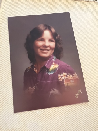 Lynn McGregor's Classmates profile album