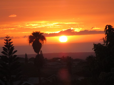 Backyard Sunset View in Hawaii - 2022