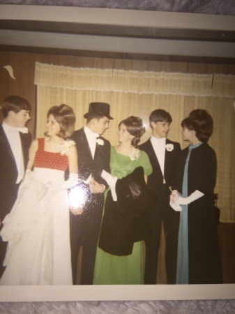 Kathleen Watts' Classmates profile album