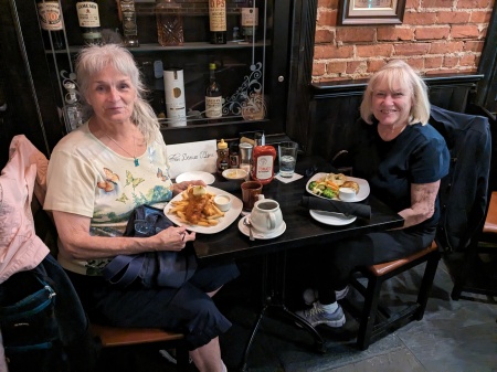 Ann & Maia in Galway Bay restaurant(Annapolis)