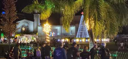 Guam in Xmas light and catching outdoor movies