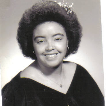 Yvette Hepburn Chisolm's Classmates profile album