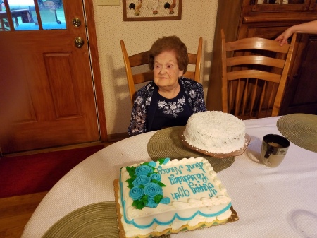 AUNT NANCY 90TH MAY 2018. Her last Bday.