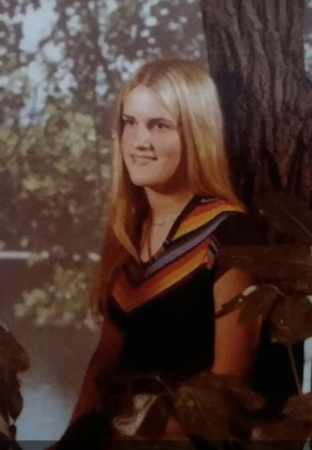 Carolyn Lewis' Classmates profile album