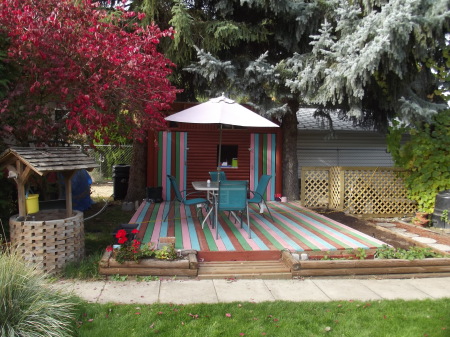 Side deck with Ayrianas' store/playhouse.