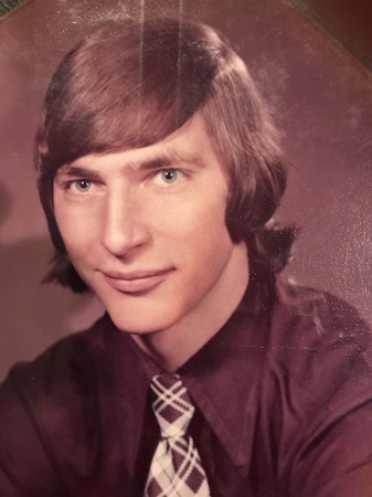 Larry Sewald's Classmates profile album