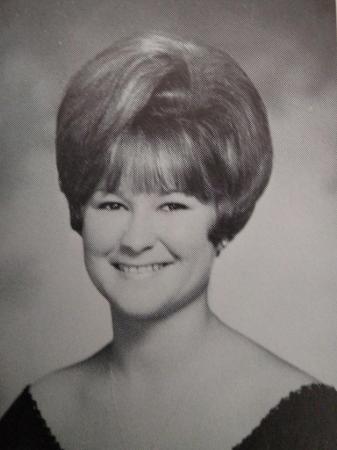 Linda Higgins's Classmates® Profile Photo