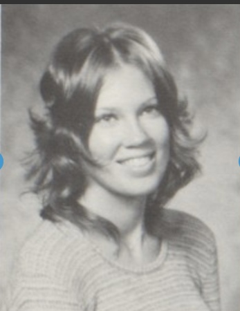 Debbie Lawless' Classmates profile album