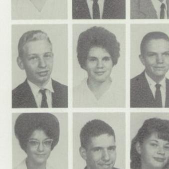 Wendy Williamson's Classmates profile album