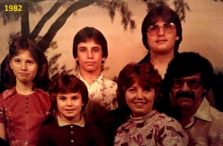 1982, Family Photo