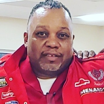 roy hines jr's Classmates® Profile Photo