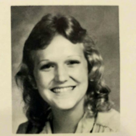 Sandy Barnes' Classmates profile album