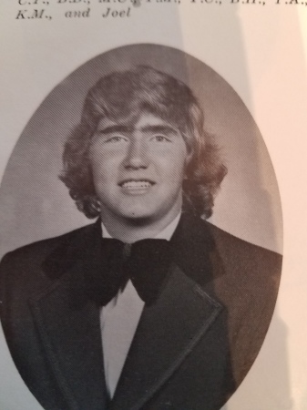 Robert Kuhn's Classmates profile album