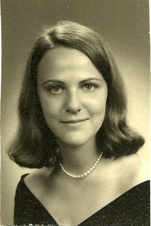 Carolyn Pierce's Classmates profile album