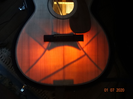 Custom bracing pattern on 4th guitar