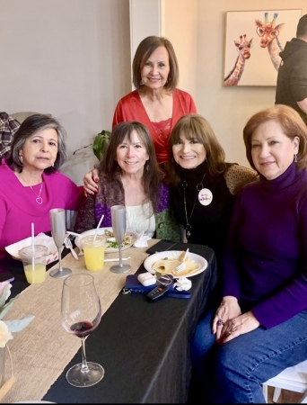 Eva Gallegos, Mary, Yoli Veliz, Berta Mendez