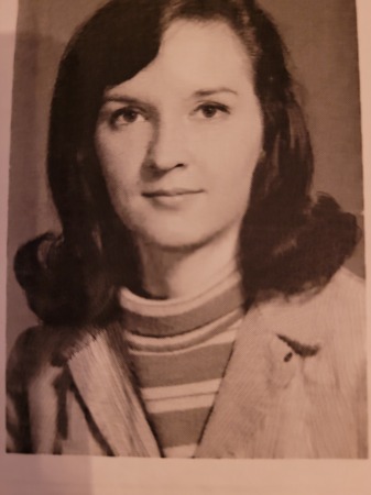 Sandra Davis' Classmates profile album