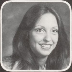 Robin Roberts' Classmates profile album