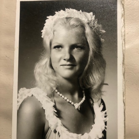 Jeri Wohn's Classmates profile album