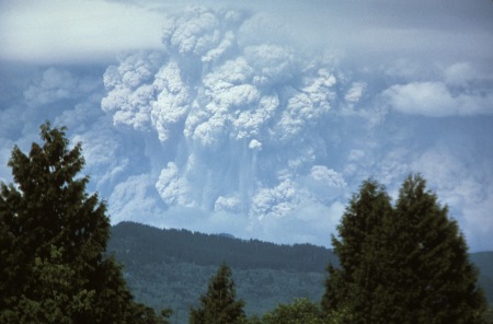 St. Helens erupting